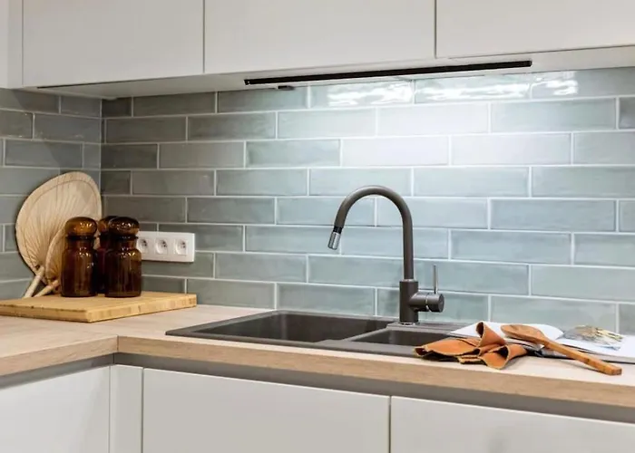 Albane - Modern 2 Slaapkamer Appartamento