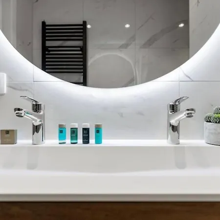 Apartament Albane - Modern 2 Slaapkamer Ostenda