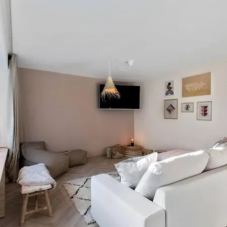 Albane - Modern 2 Slaapkamer *